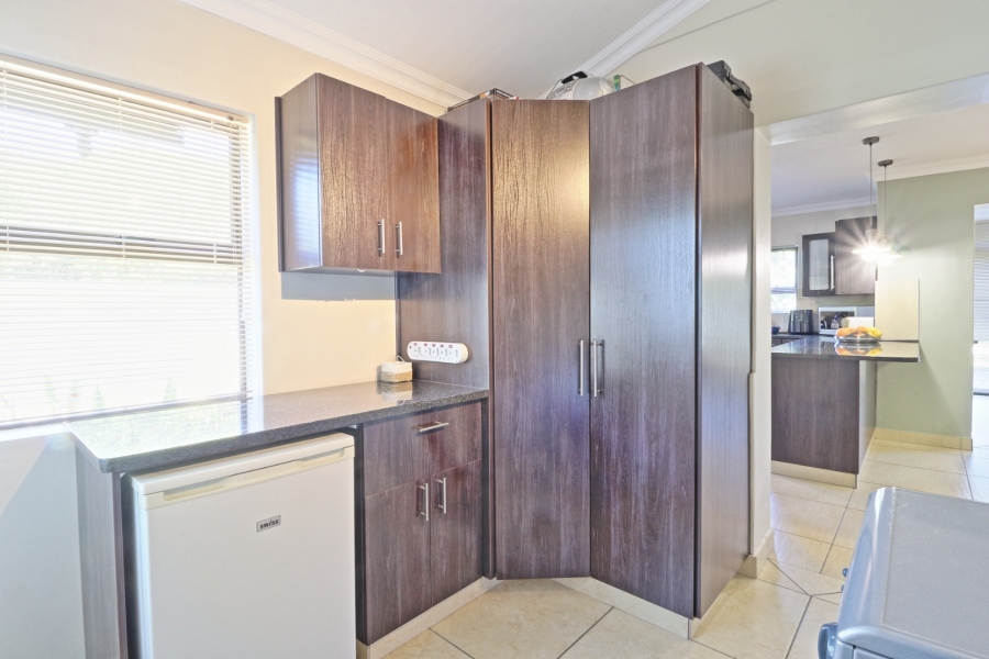 3 Bedroom Property for Sale in Hartenbos Landgoed Western Cape